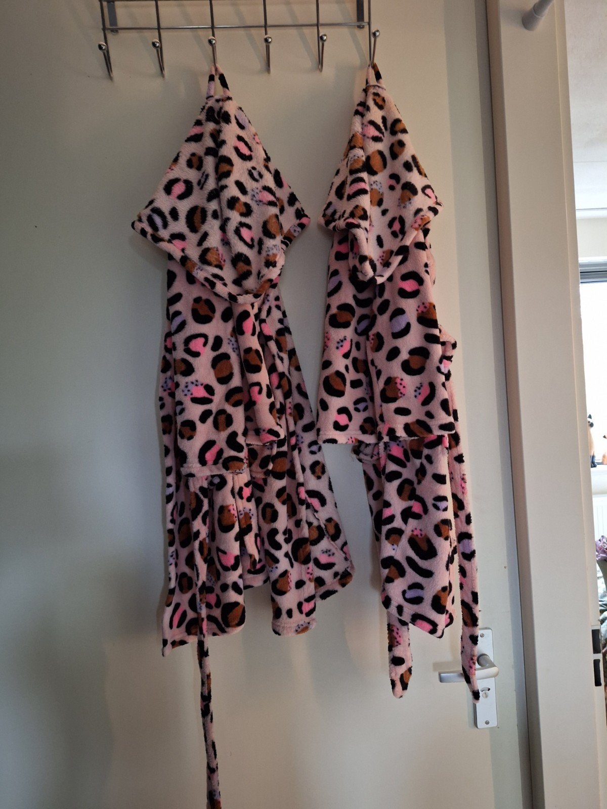 Hema badjas met luipaardprint, Ophalen, Hema, Meisje, Nacht- of Onderkleding