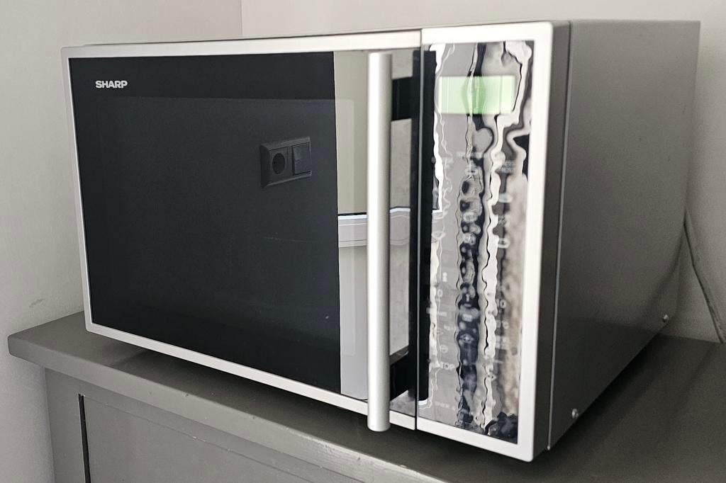 Sharp combi magnetron 40 liter, Ophalen, Combimagnetron, Gebruikt, Hete lucht