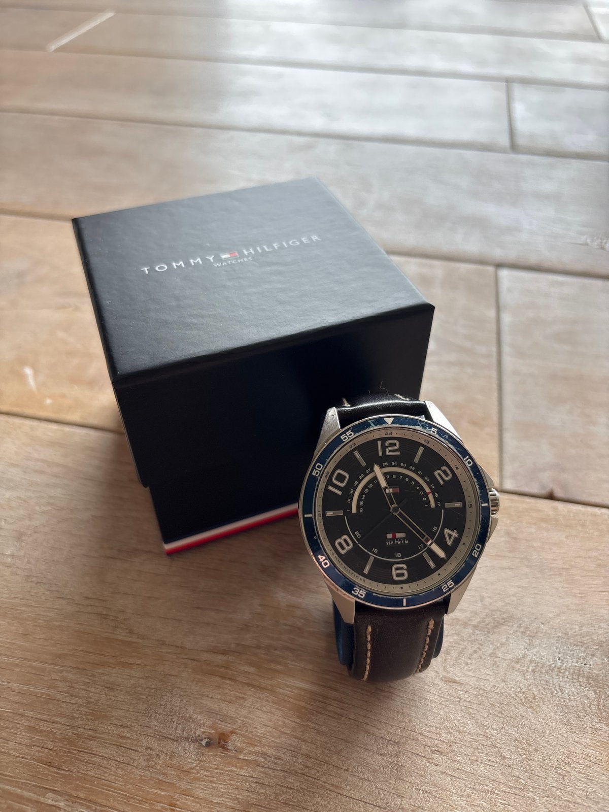 Tommy Hilfiger horloge met nieuwe leren band, Polshorloge, Ophalen, Overige merken, Leer