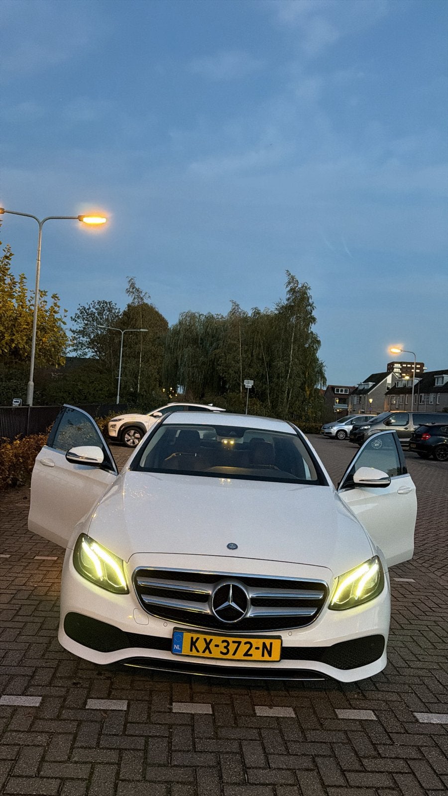 Mercedes-Benz E-Klasse E350 e Plug-in Hybrid 286pk 9G-TRONIC, Auto's, Automaat, Achterwielaandrijving, Wit, 1825 kg