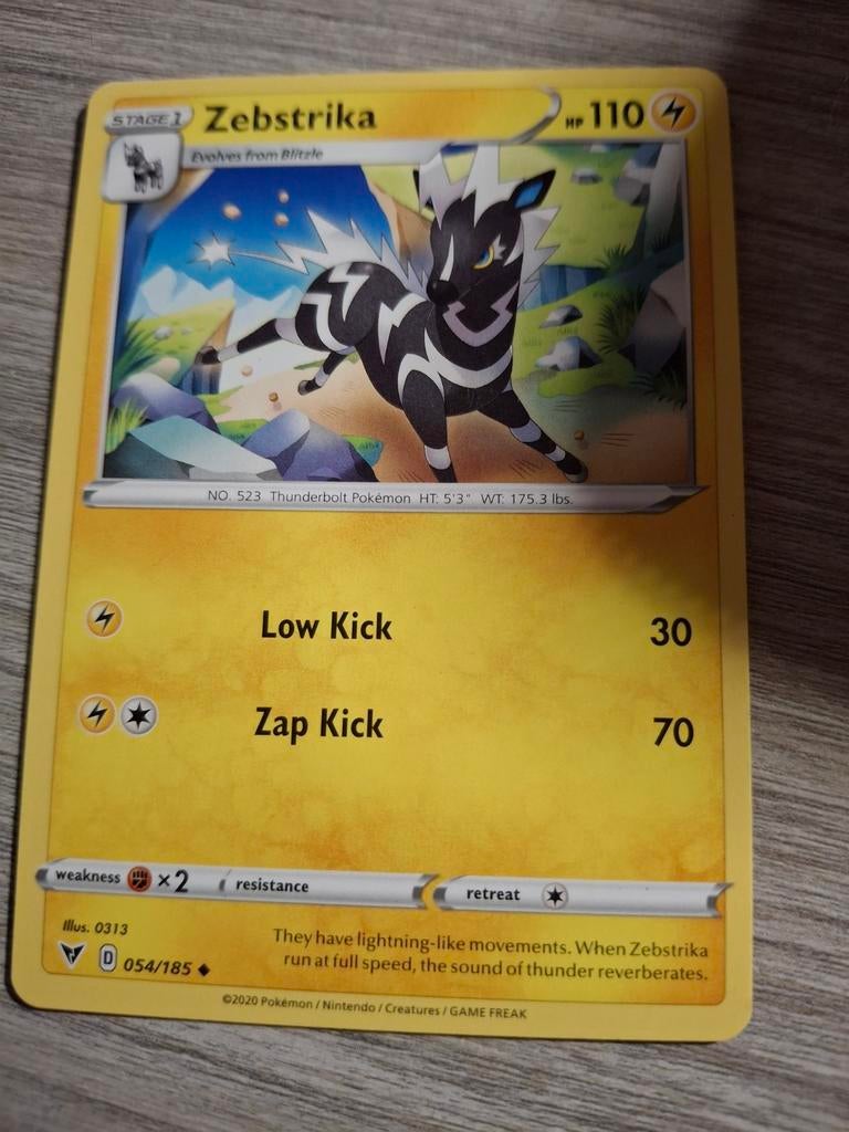 Zebstrika Pokémon Kaart - 054/185 - Levendige Spanning, Ophalen of Verzenden, Zo goed als nieuw, Losse kaart