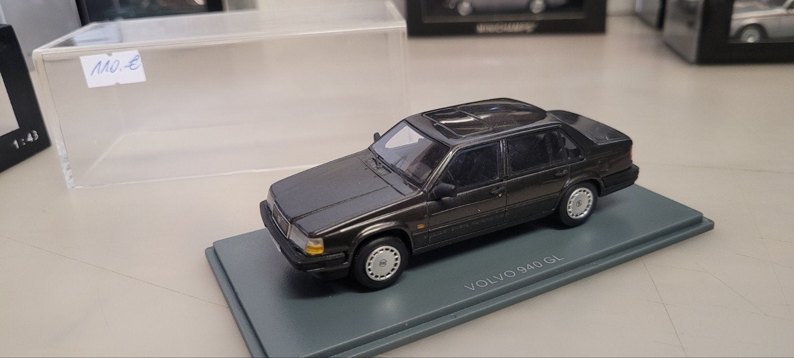 Neo Scale Volvo 940 GL, Hobby en Vrije tijd, Modelauto's | 1:43, Ophalen of Verzenden, Zo goed als nieuw, Auto, Overige merken