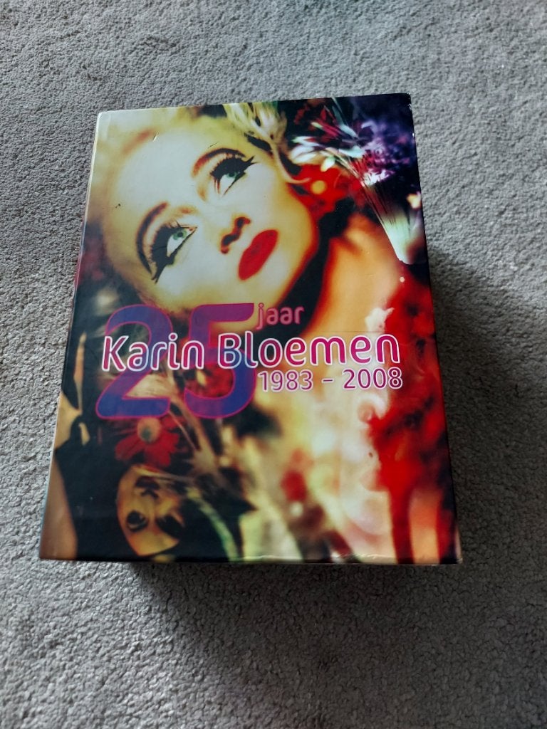Karin Bloemen 1983 - 2008 25 jaar, Alle leeftijden, Zo goed als nieuw, Inclusief boekje, Verzamelbox of complete uitgave