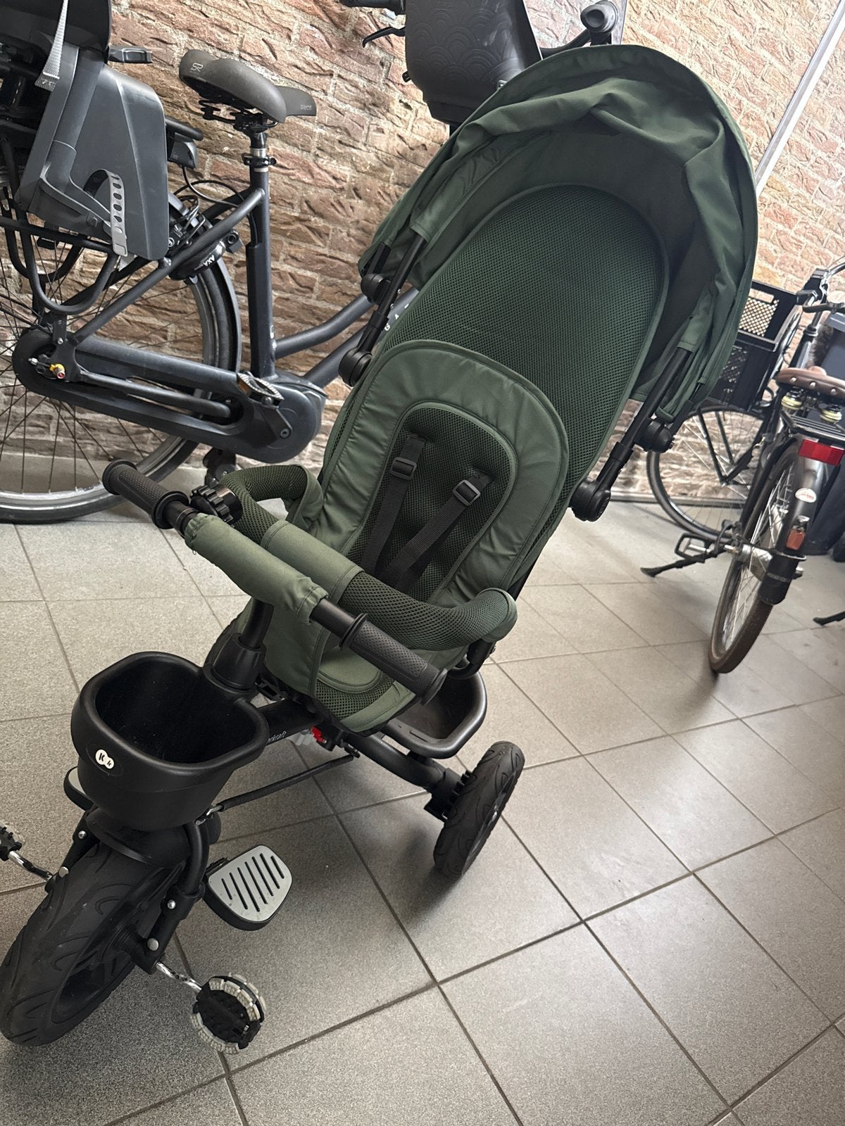 Kinderkraft Duwbare 3-wieler - Om te bouwen tot fiets!, Ophalen, Gebruikt, Duwstang