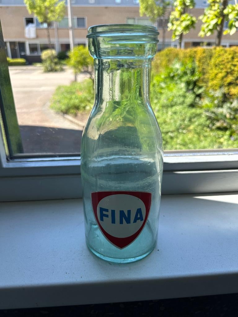 Mooie FINA oliefles. Glas bottle olie fles MOTOR OIL., Ophalen of Verzenden, Gebruikt, Gebruiksvoorwerp