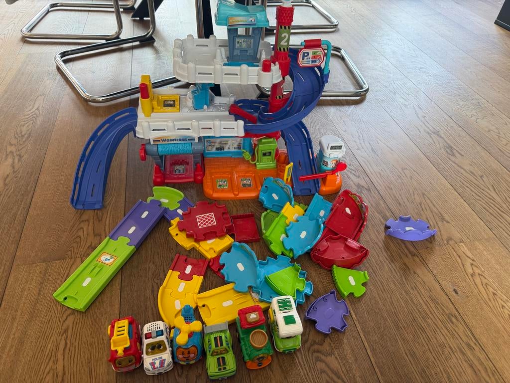 VTech Toet Toet Auto's Garage en Baandelen Set, Kinderen en Baby's, Speelgoed | Vtech, Ophalen, Gebruikt, 2 tot 4 jaar