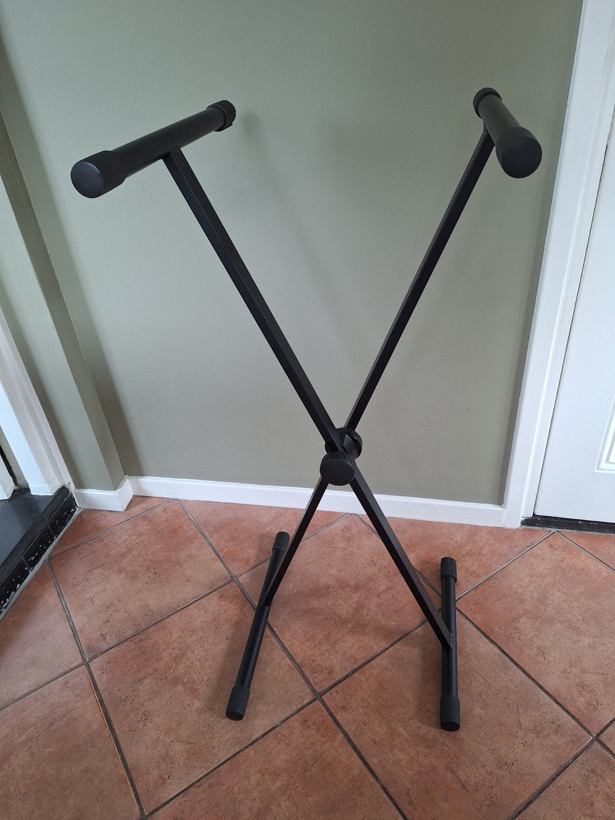 Verstelbare Keyboardstandaard - Zwart X-model, Muziek en Instrumenten, Ophalen, Zo goed als nieuw, Instrumentstandaard, Keyboard of Synthesizer