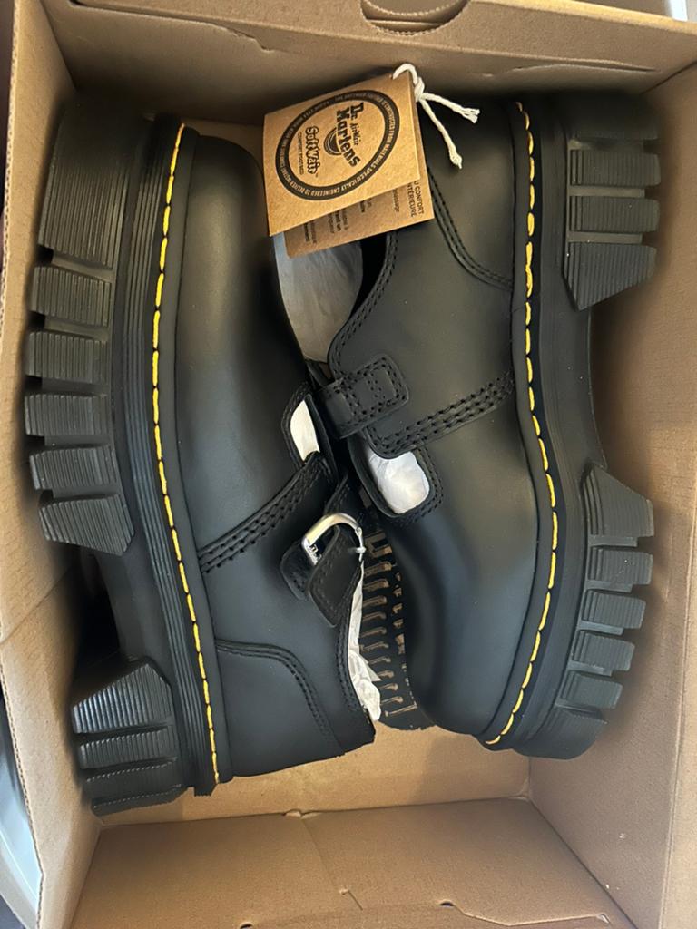 Dr. Martens Audrick T-Bar Nappa Lux Zwart Maat 40, Ophalen of Verzenden, Nieuw, Zwart, Schoenen met lage hakken