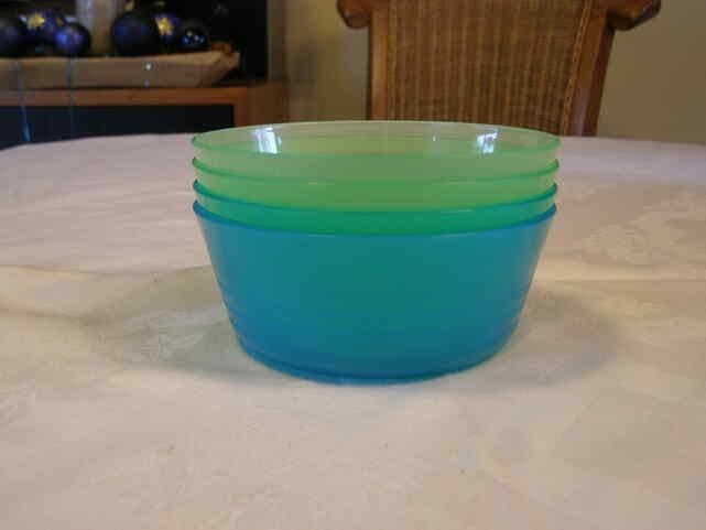 4 groene plastic bakjes, Ophalen of Verzenden, Zo goed als nieuw