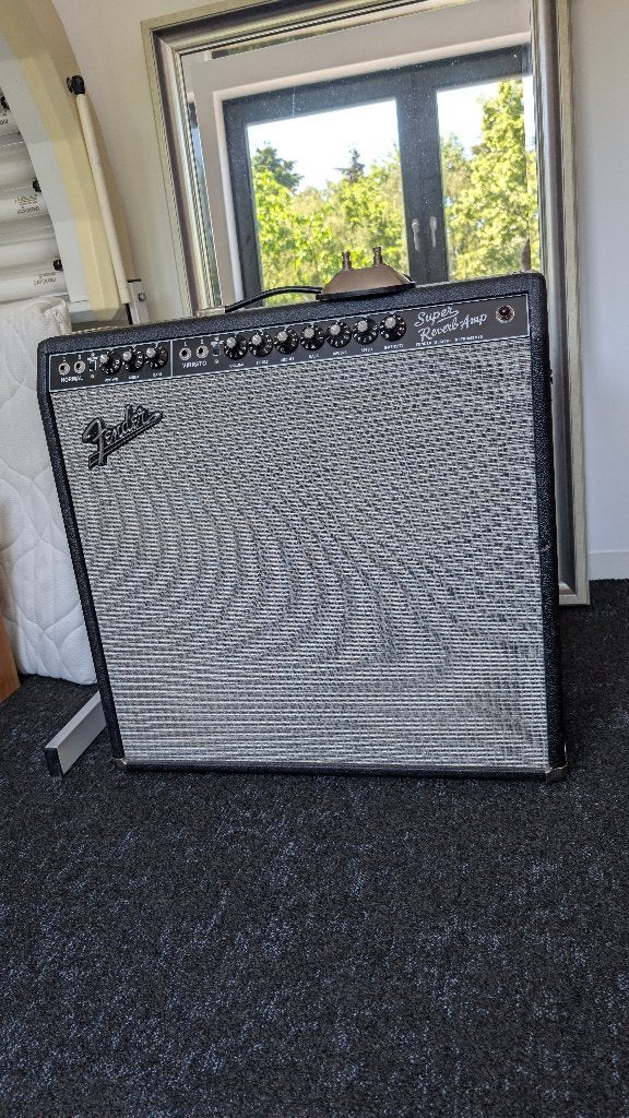 Fender Super Reverb, Muziek en Instrumenten, Versterkers | Bas en Gitaar, Ophalen, Zo goed als nieuw, Gitaar, Minder dan 50 watt