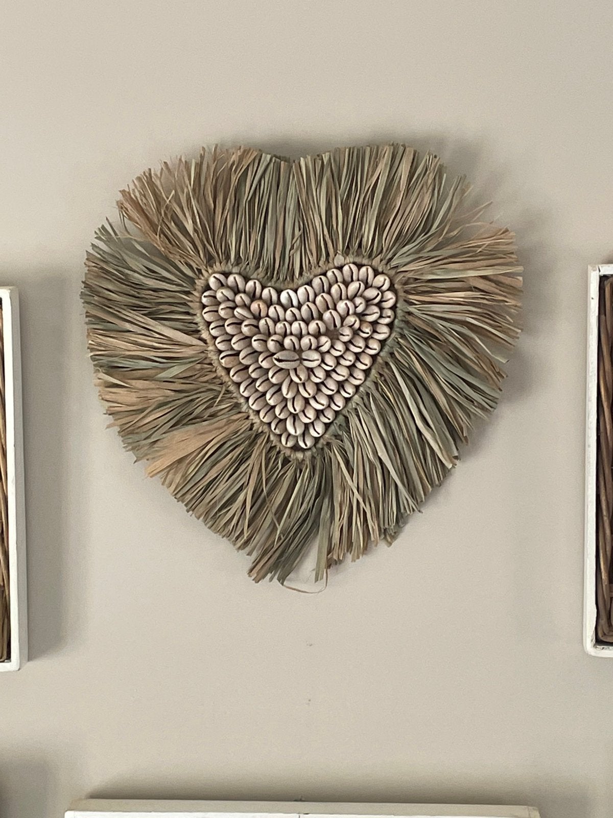 Nieuw raffia schelpen hart wandhanger, Ophalen of Verzenden, Nieuw