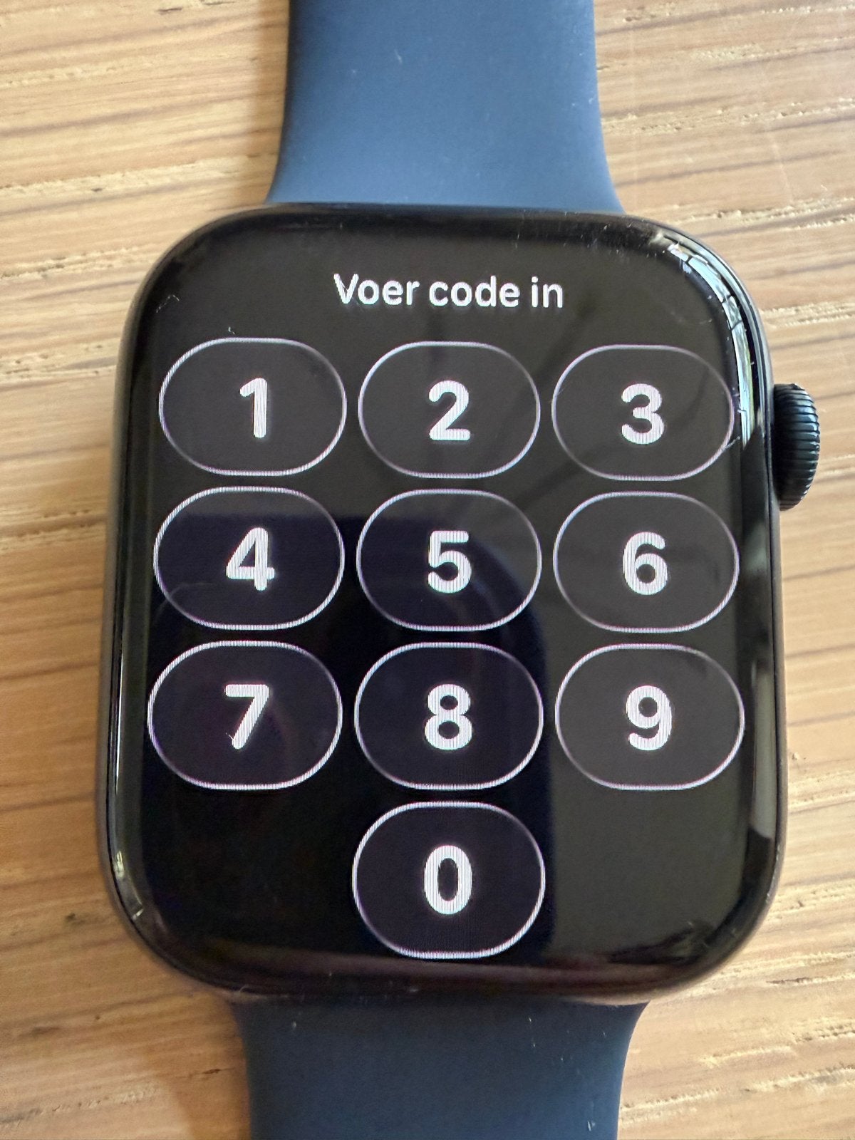 Apple Watch Series 8 Midnight Aluminium 45mm + Milanese Band