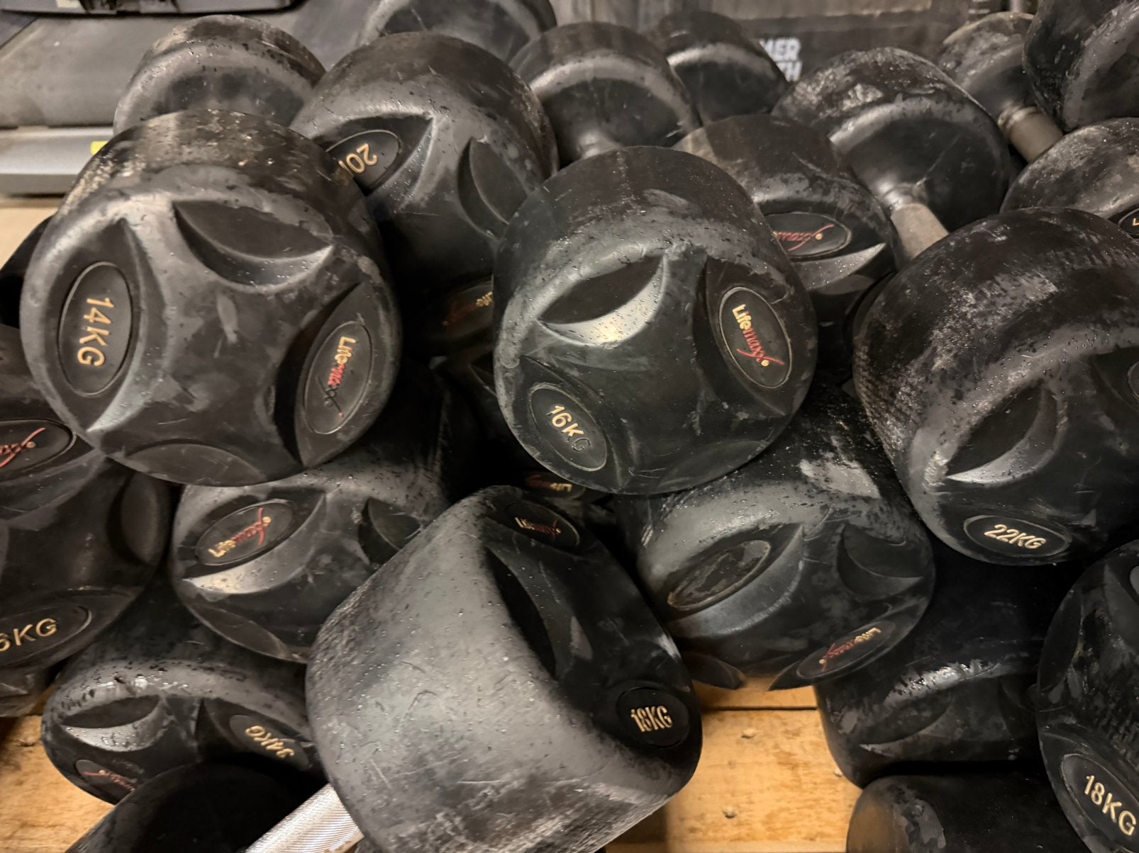Lifemaxx Dumbells 12kg t/m 40kg, Sport en Fitness, Ophalen, Gebruikt, Dumbbell