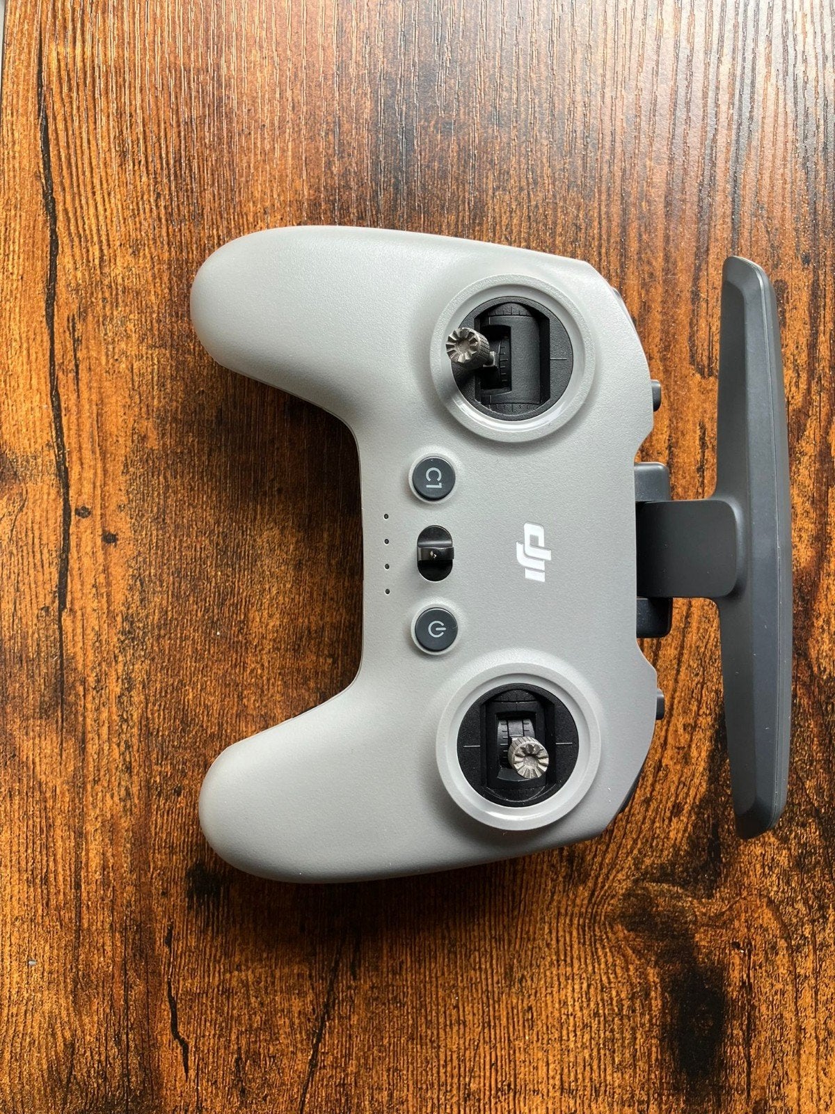 Dji fpv 2 controller, Hobby en Vrije tijd, Modelbouw | Radiografisch | Helikopters en Quadcopters, Verzenden, Zo goed als nieuw