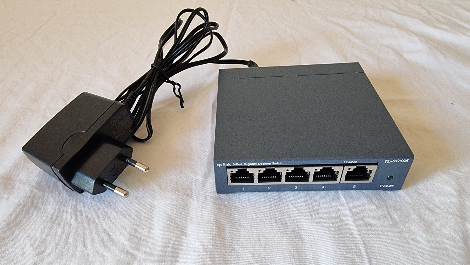 TP-Link TL-SG105 – 5-Port Gigabit Desktop Switch – ZGAN, Ophalen of Verzenden, Zo goed als nieuw