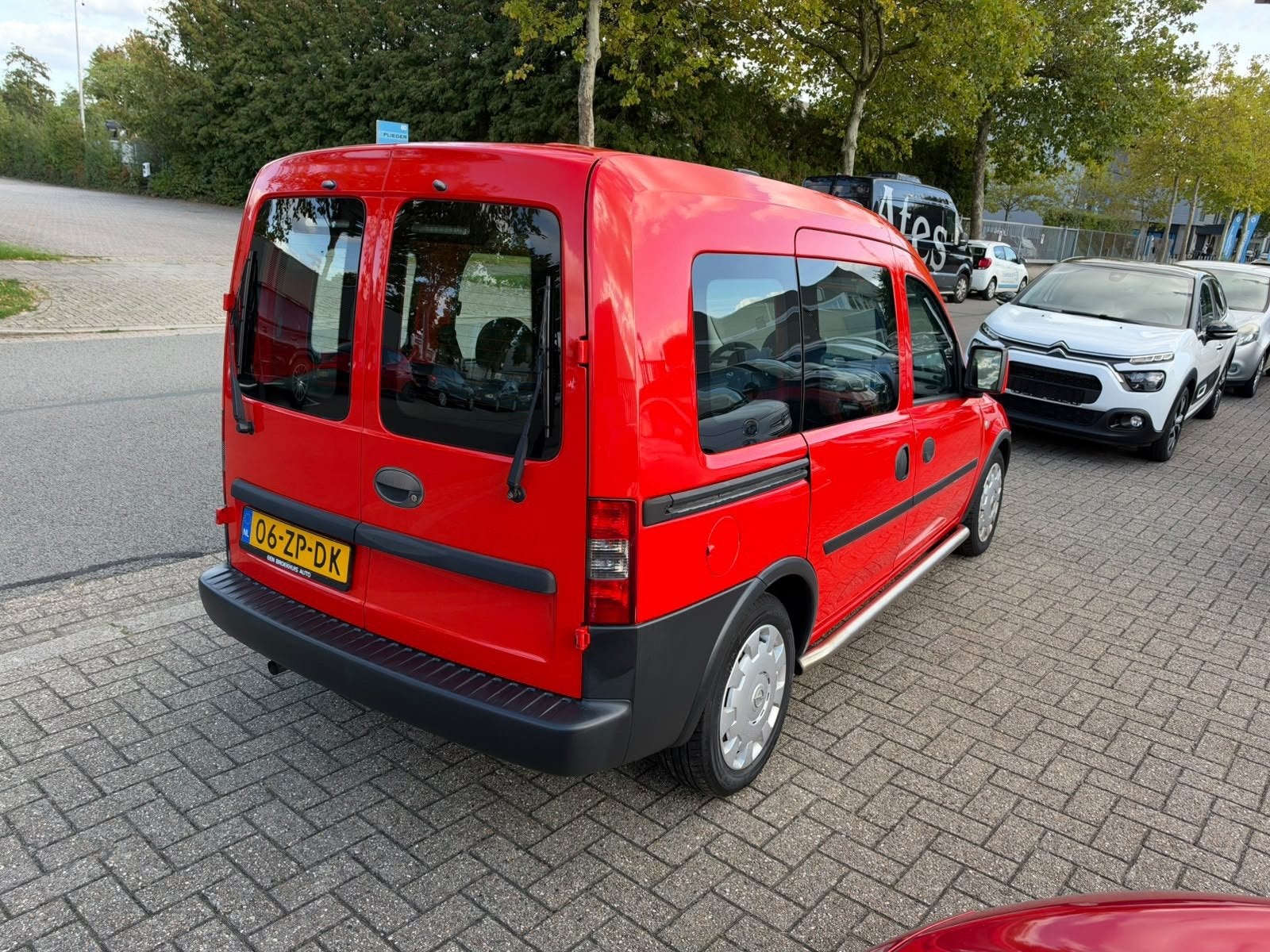 Opel Tour 1.4-16V Enjoy, Airco, NAP NL Auto, APK 09-2027 Dea, Auto's, Voorwielaandrijving, Dealer onderhouden, Stof, Gebruikt