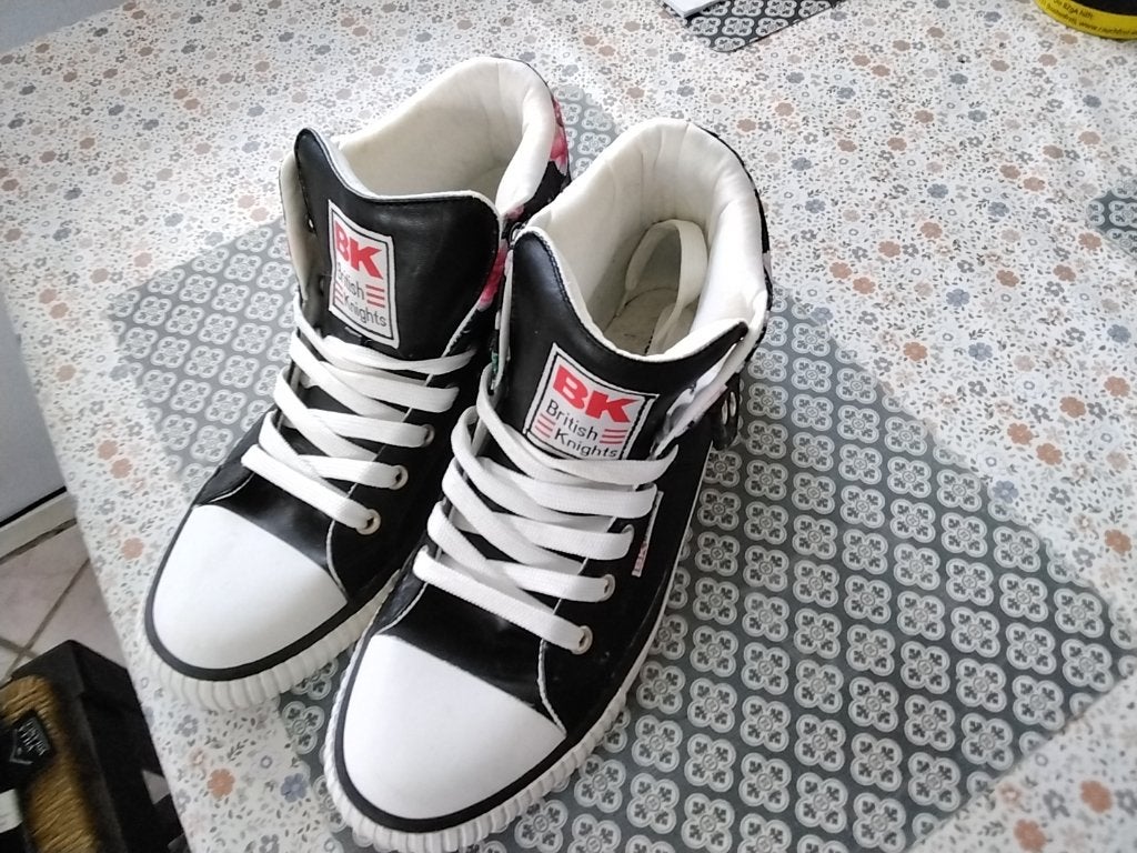Schoenen, Kleding | Dames, Schoenen, Zwart, Nieuw, Ophalen of Verzenden, Sneakers of Gympen