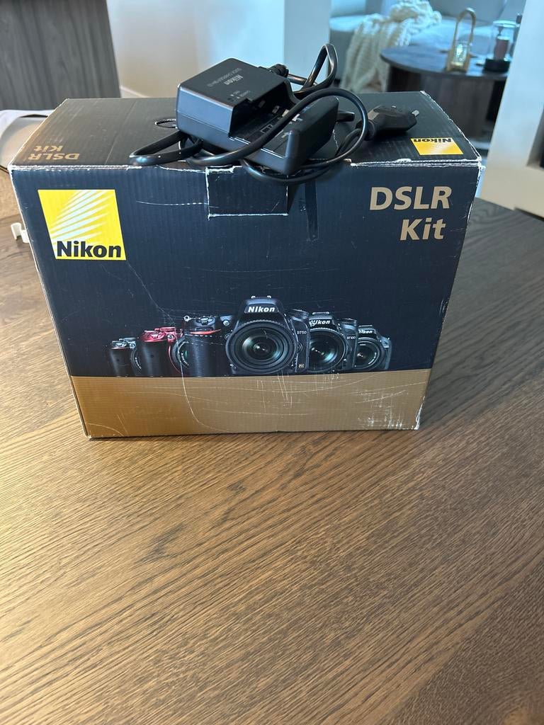 Nikon D40 spiegelreflexcamera met SB-400 speedlight, Ophalen, Zo goed als nieuw