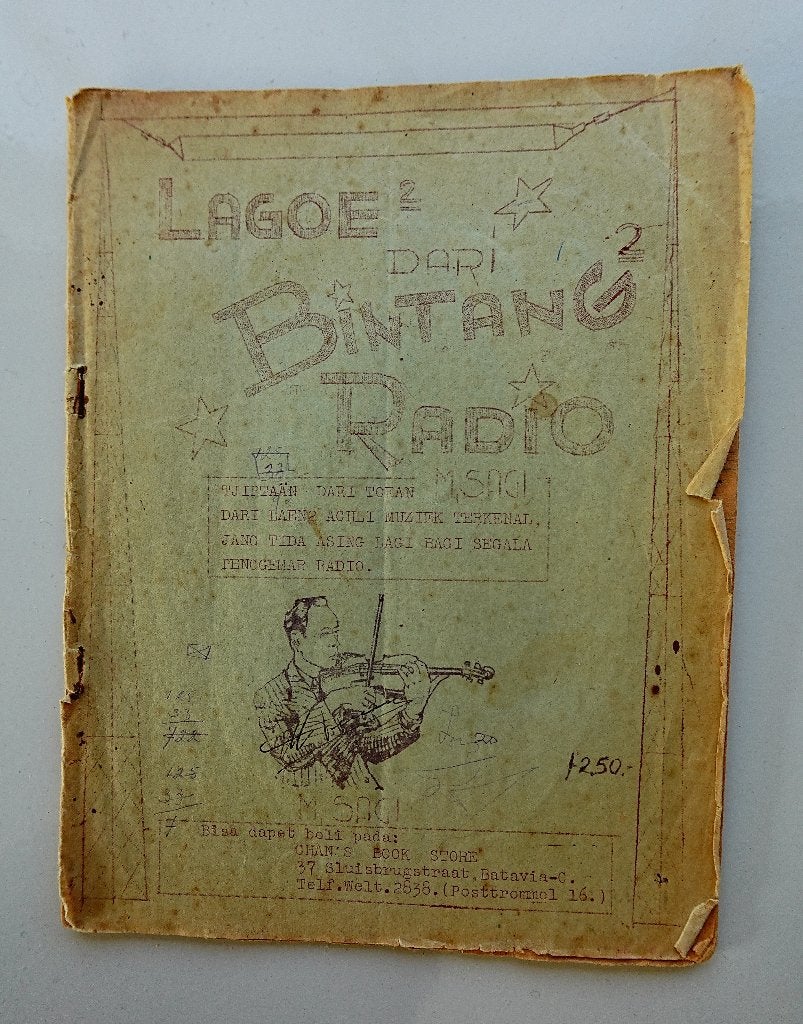 Lagoe Dari Bintang Radio Batavia boekje bladmuziek muziek, Ophalen of Verzenden, 20e eeuw of later, Gelezen
