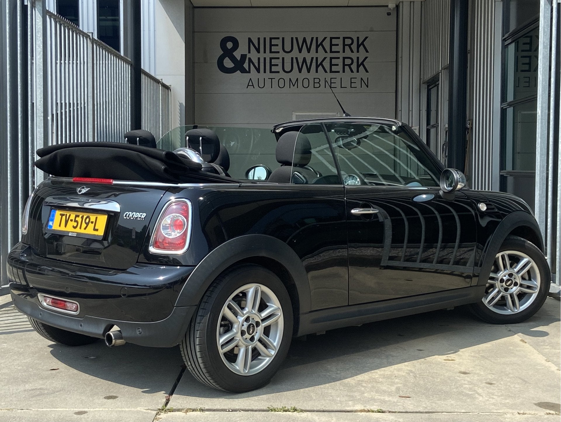 MINI Cabrio 1.6 Cooper Chili | HARMAN/KARDON | CRUISE CONTRO, Auto's, Stof, Gebruikt, 4 cilinders, 4 stoelen