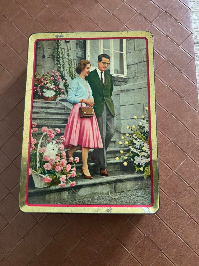 Vintage Côte d'Or koekblik met klassieke afbeelding, Verzamelen, Blikken, Ophalen of Verzenden, Gebruikt, Koek(jes), Overige merken