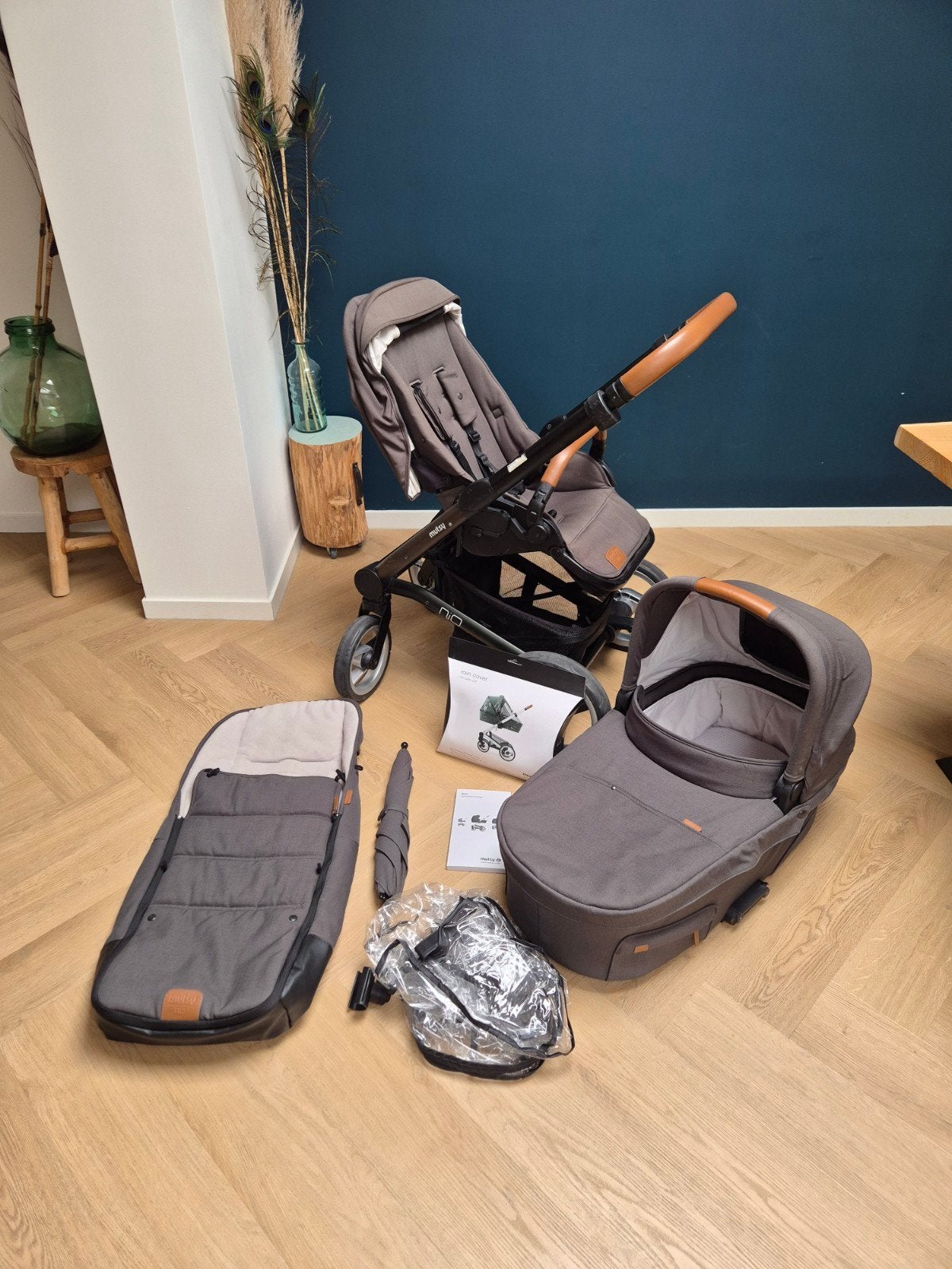 Mutsy Nio combiwagen met reiswieg en zitje, Kinderen en Baby's, Ophalen, Zo goed als nieuw, Combiwagen, Mutsy