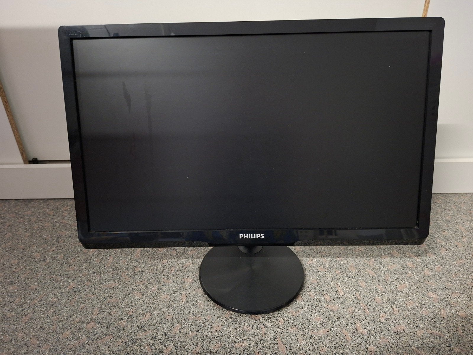 Philips monitor met verstelbare voet, Ophalen, Philips, Gebruikt, Kantelbaar