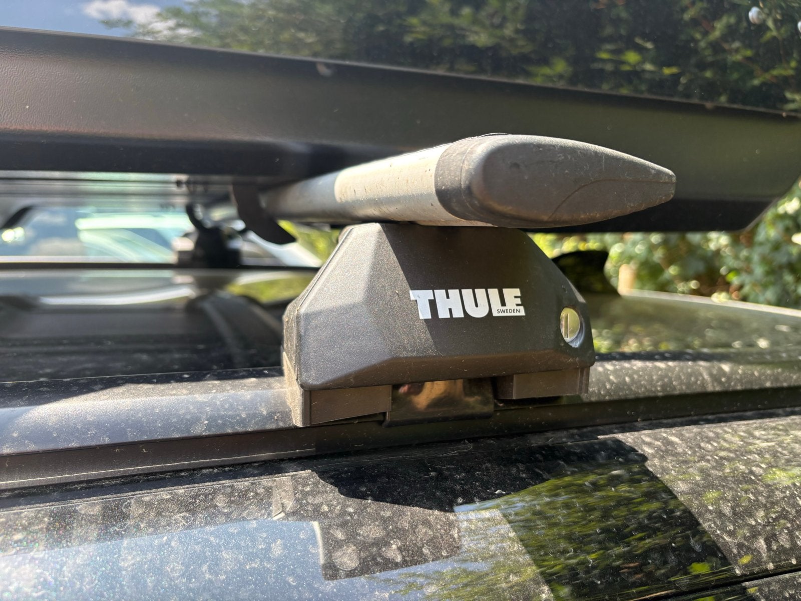 Thule Evo Flush Rail 7106 voetenset + Thule kit 186009, Auto diversen, Dakdragers, Ophalen of Verzenden, Zo goed als nieuw