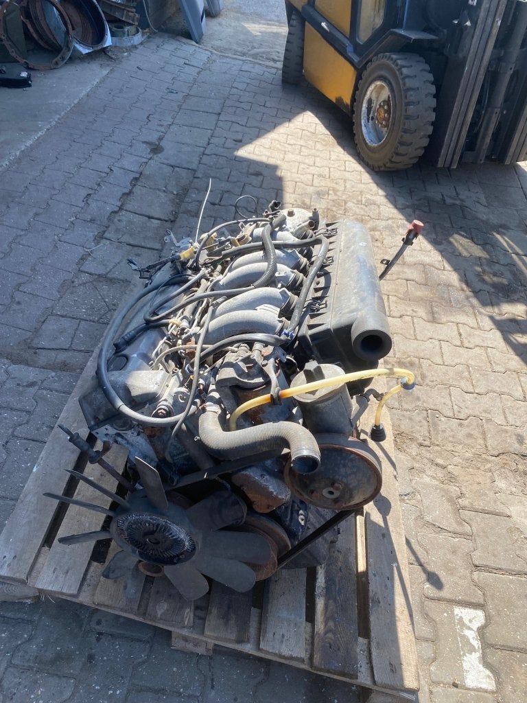 Mercedes om 603 6 cilinder diesel motor met automaatbak, Auto-onderdelen, Motor en Toebehoren, Gebruikt, Ophalen of Verzenden