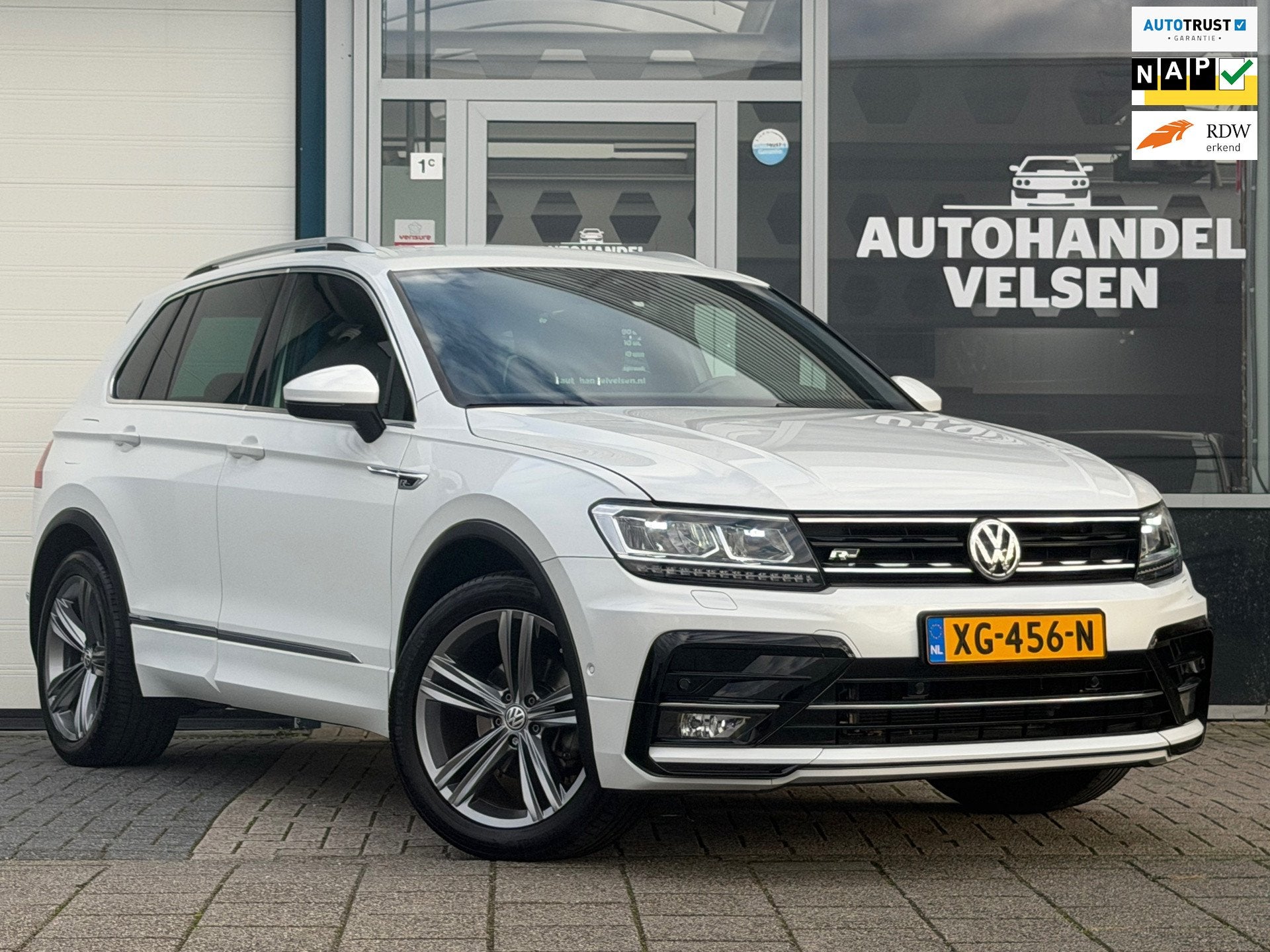 Volkswagen Tiguan 1.5 TSI ACT R-Line Navi, Voorwielaandrijving, Dealer onderhouden, Euro 6, 4 cilinders