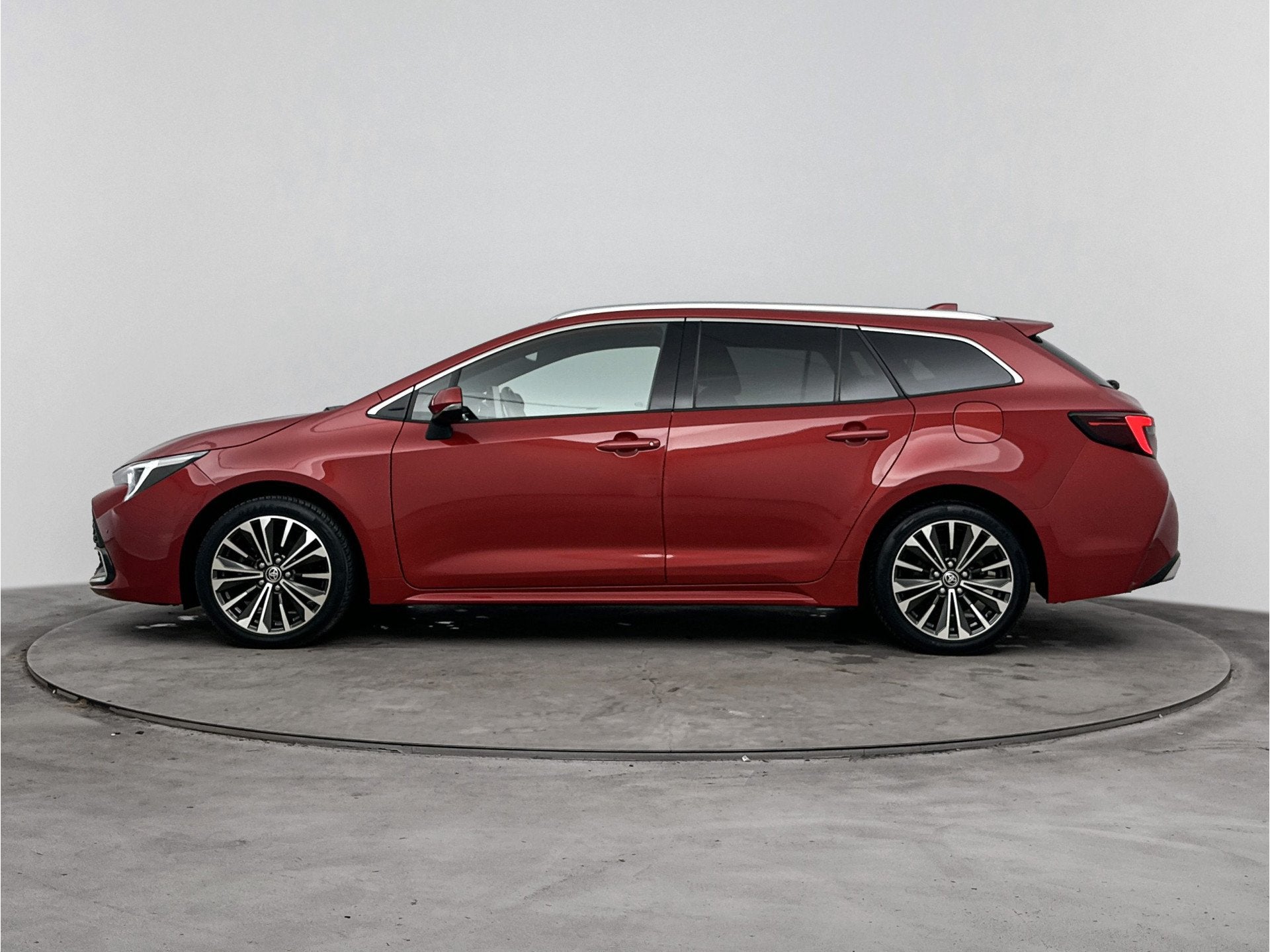 Toyota Corolla Touring Sports Hybrid 140 Dynamic | Voorruit-, Auto's, 12 maanden, Gebruikt, 4 cilinders, Corolla