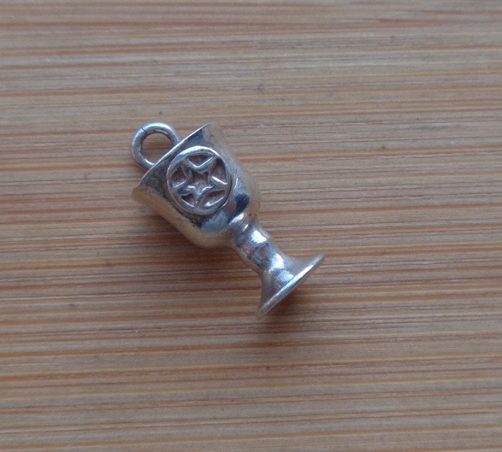 zilveren vintage bedel beker [839], Overige merken, Verzenden, Zo goed als nieuw, 1 bedel