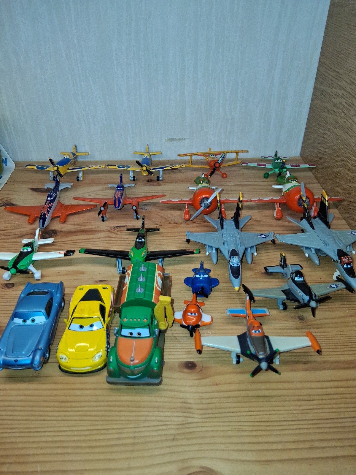 Disney Planes setje met 2 Cars auto's - mag ook per stuk, Kinderen en Baby's, Speelgoed | Speelgoedvoertuigen, Ophalen of Verzenden