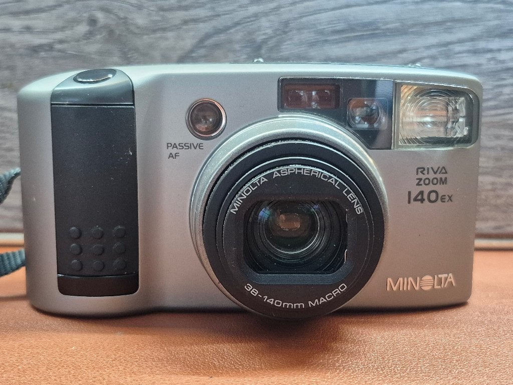 Minolta Riva Zoom 140EX, Audio, Tv en Foto, Fotocamera's Analoog, Ophalen of Verzenden, Compact, Minolta
