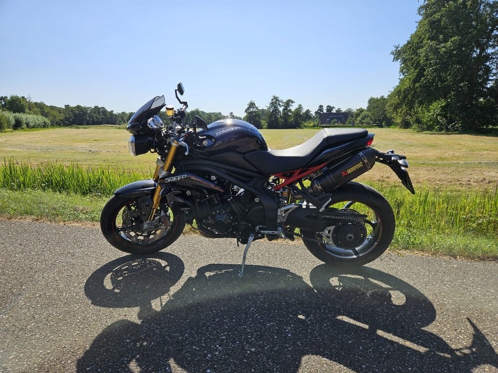 Triumph Speed Triple R 1050 (2012) | Akrapovič | 37.516 km, Occasion, Motorrijbewijs A, 3 cilinders, Particulier