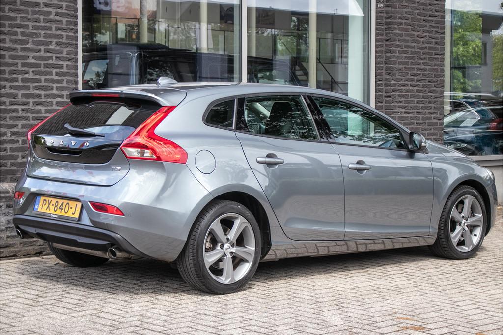 Volvo V40 1.5 T3 Nordic+ | All season banden (bj 2017), 12 maanden, Euro 6, 4 cilinders, Origineel Nederlands