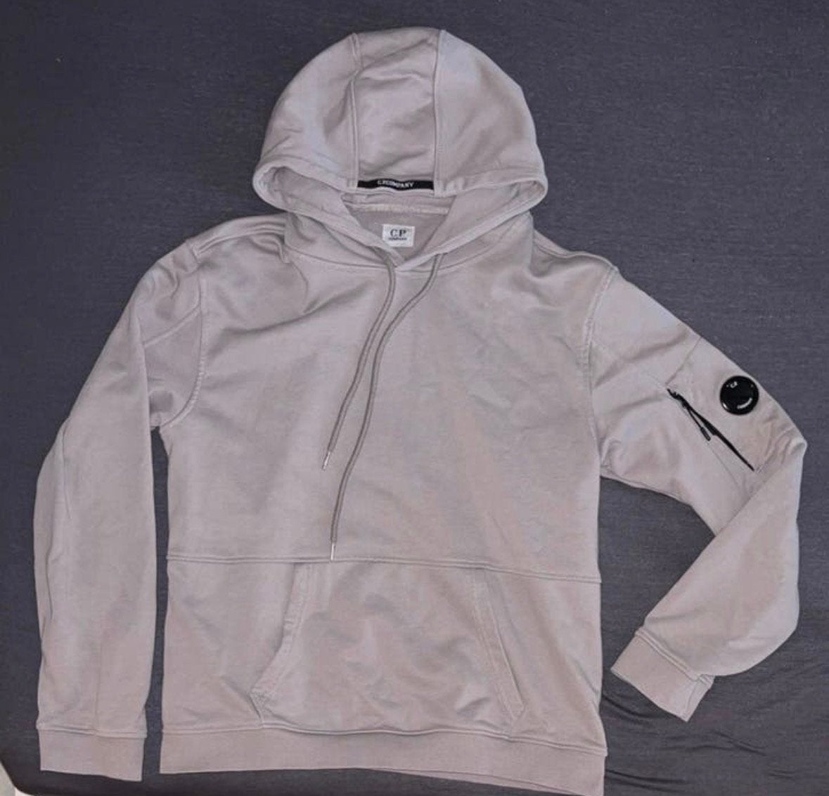 CP Company trui / hoodie NIEUW (XS), Kleding | Heren, Verzenden, Nieuw, Overige maten, Grijs