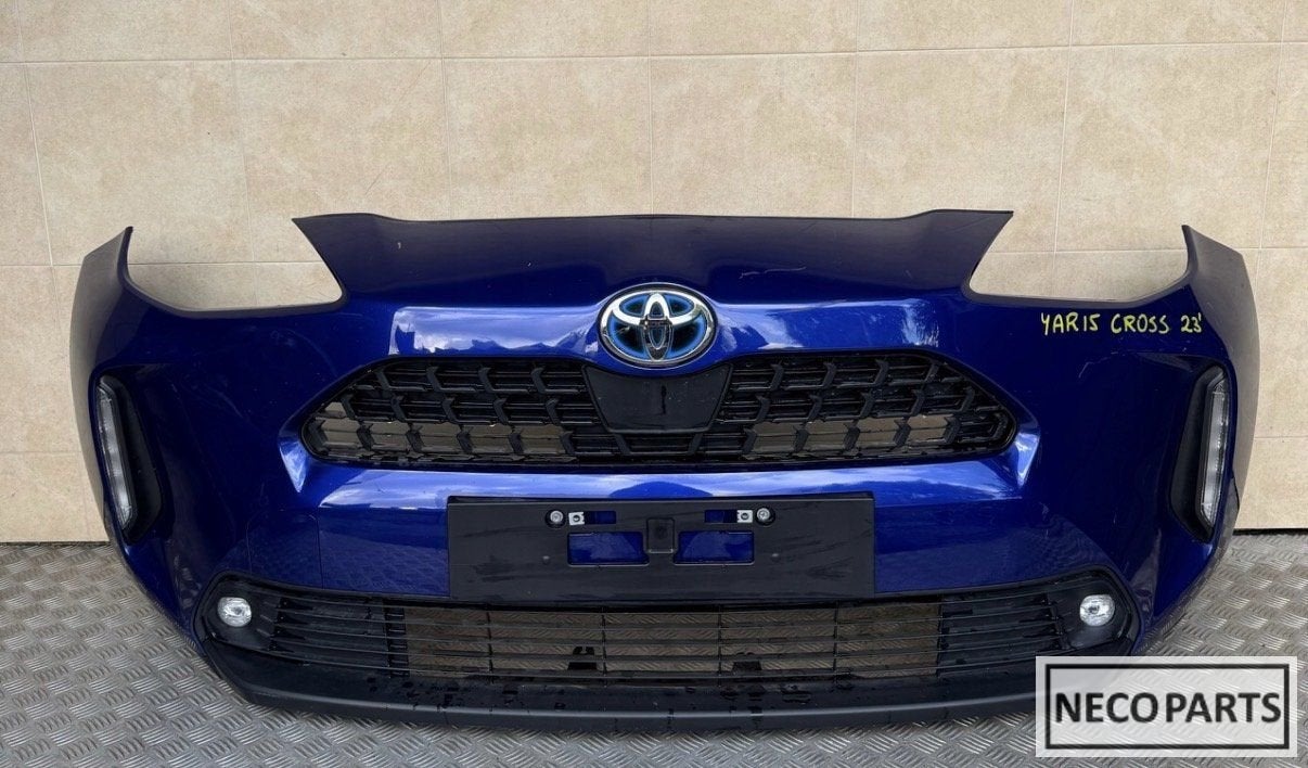 TOYOTA YARIS CROSS HYBRID VOORBUMPER  ALLES LEVERBAAR!!!, Auto-onderdelen, Gebruikt, -, Ophalen of Verzenden, Toyota