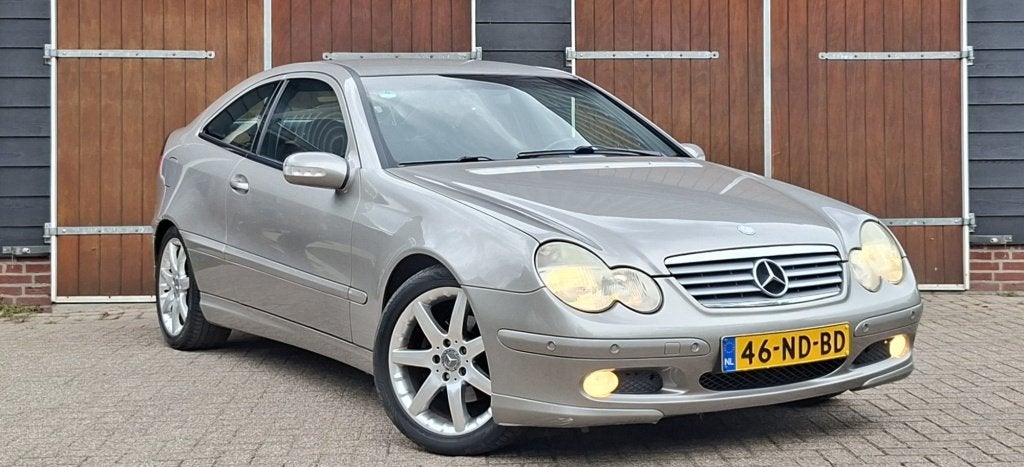 Mercedes-Benz C-Klasse Sportcoupe 180 K. Amice | Bluetooth |, Gebruikt, 4 stoelen, 1796 cc, Parkeersensor