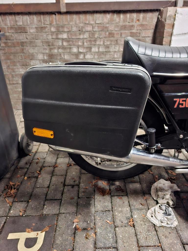 Gezocht: Krauser koffer links (Star/Classic) voor BMW R75/6, Motoren, Verzenden
