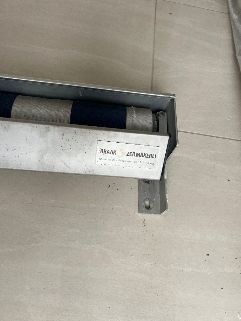 2 elektrische zonneschermen – 260 cm breed, Ophalen of Verzenden, Gebruikt