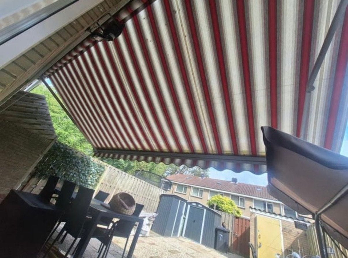 Zonnescherm handbediend 5.50m breed - Rood/Wit gestreept, Ophalen, Gebruikt, 450 cm of meer, 150 tot 300 cm