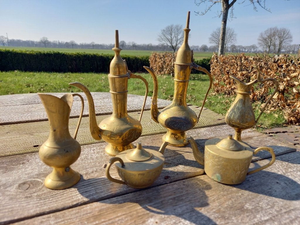 oosters servies, Ophalen