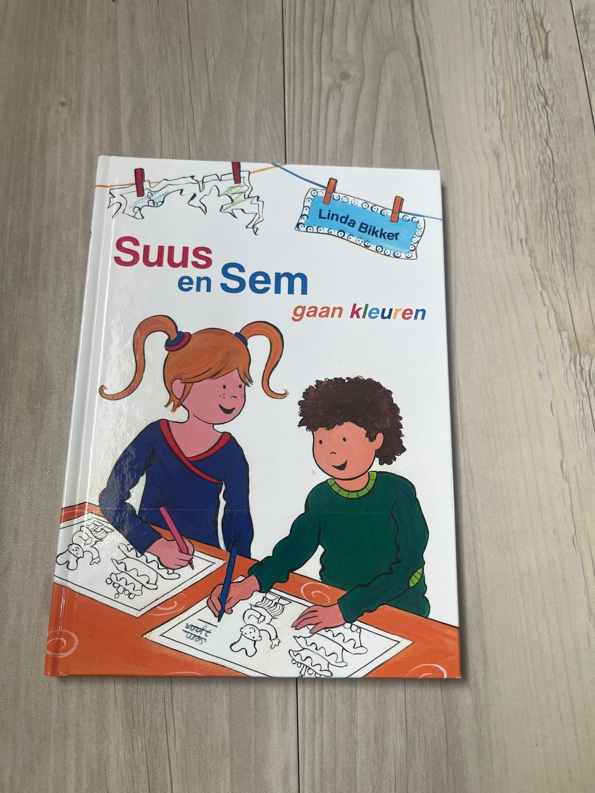 Suus en Sem gaan kleuren - Linda Bikker, 5 of 6 jaar, Fictie algemeen, Jongen of Meisje, Ophalen of Verzenden
