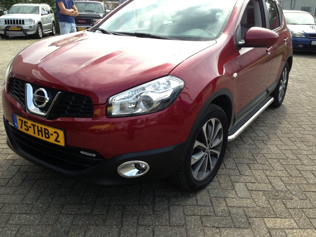 Nissan Qashqai Sidebars met aluminium trede, Niet ingevuld, Niet ingevuld, Niet ingevuld