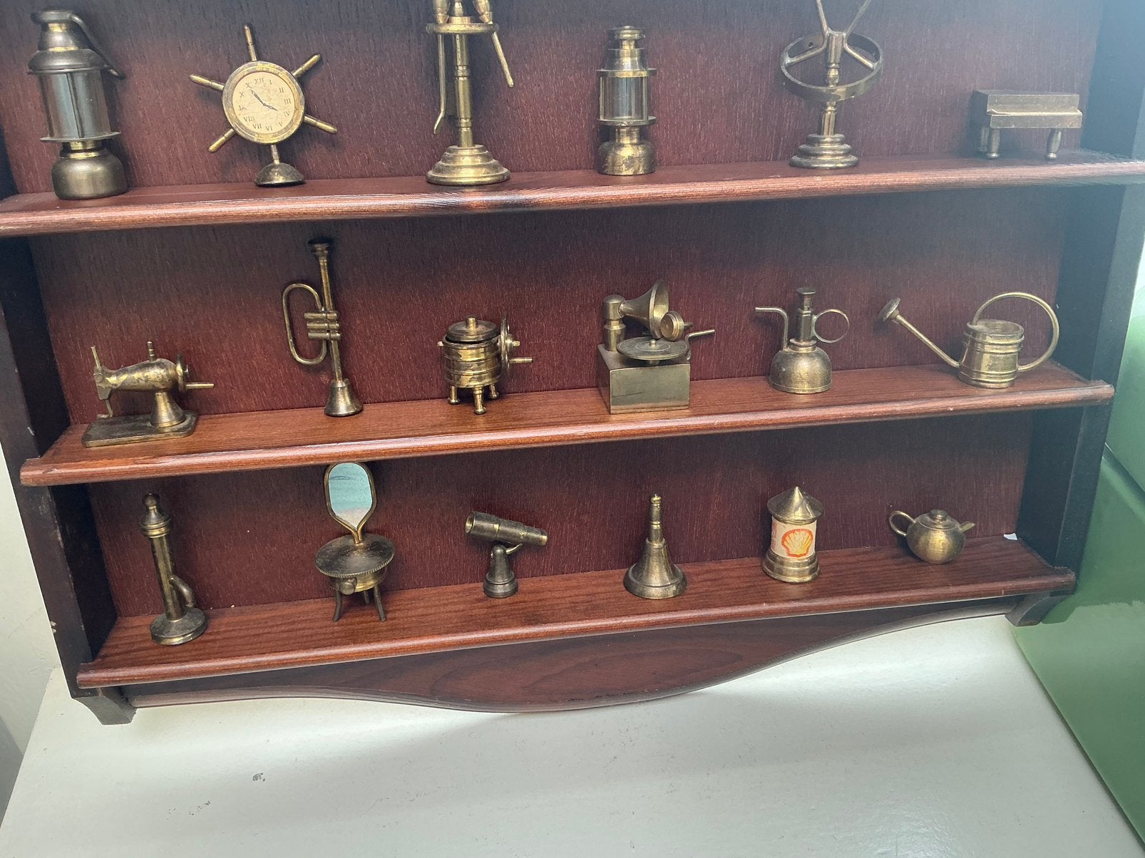 Letterbak met koperen figuren, Ophalen of Verzenden