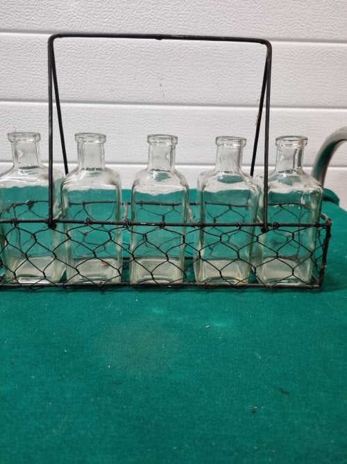 Mandje met flesjes van glas, Ophalen of Verzenden, 'T Olde Gre-j, Info@toldegrej.nl, Endepoelstraat 20f Didam