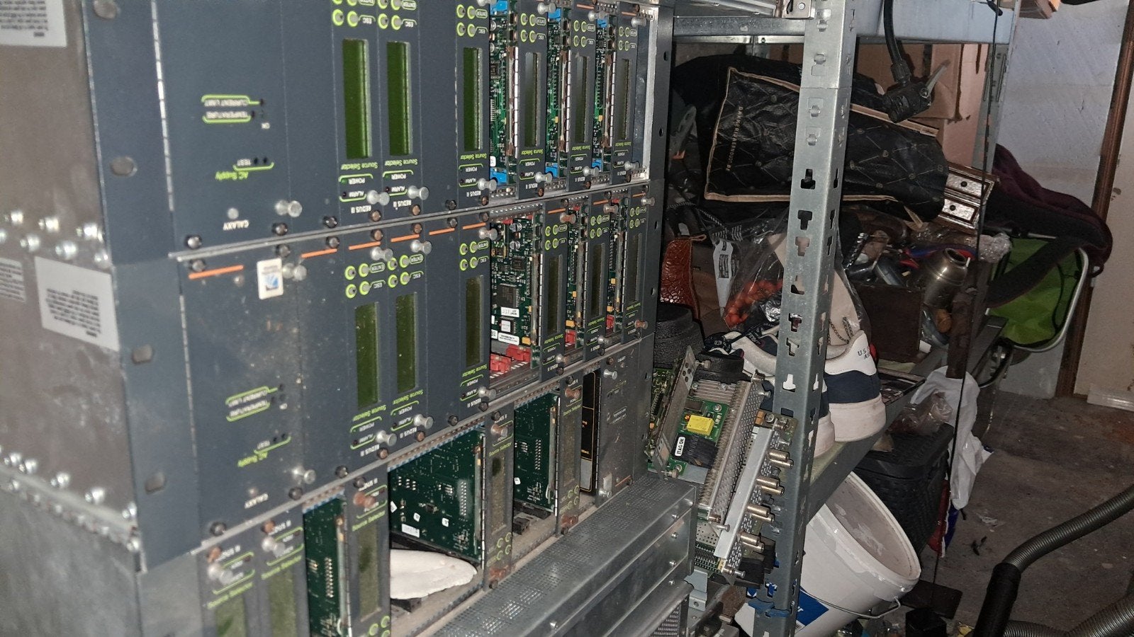 Diverse Cisco netwerkapparatuur en serveronderdelen, Ophalen, Gebruikt
