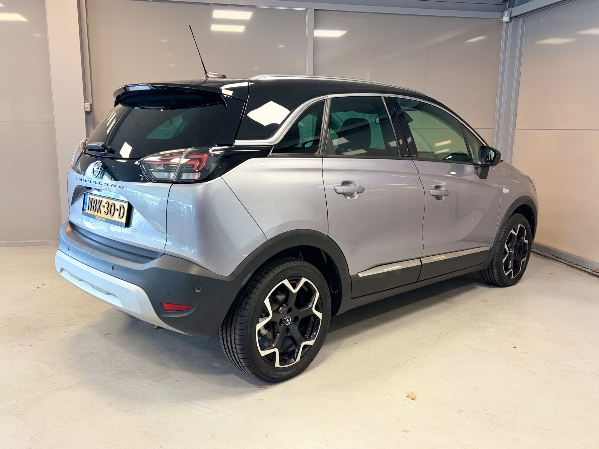 Opel CROSSLAND Ultimate 1.2Turbo Automaat | AGR - stoel | Na, Auto's, Dealer onderhouden, 840 kg, Gebruikt, 1199 cc