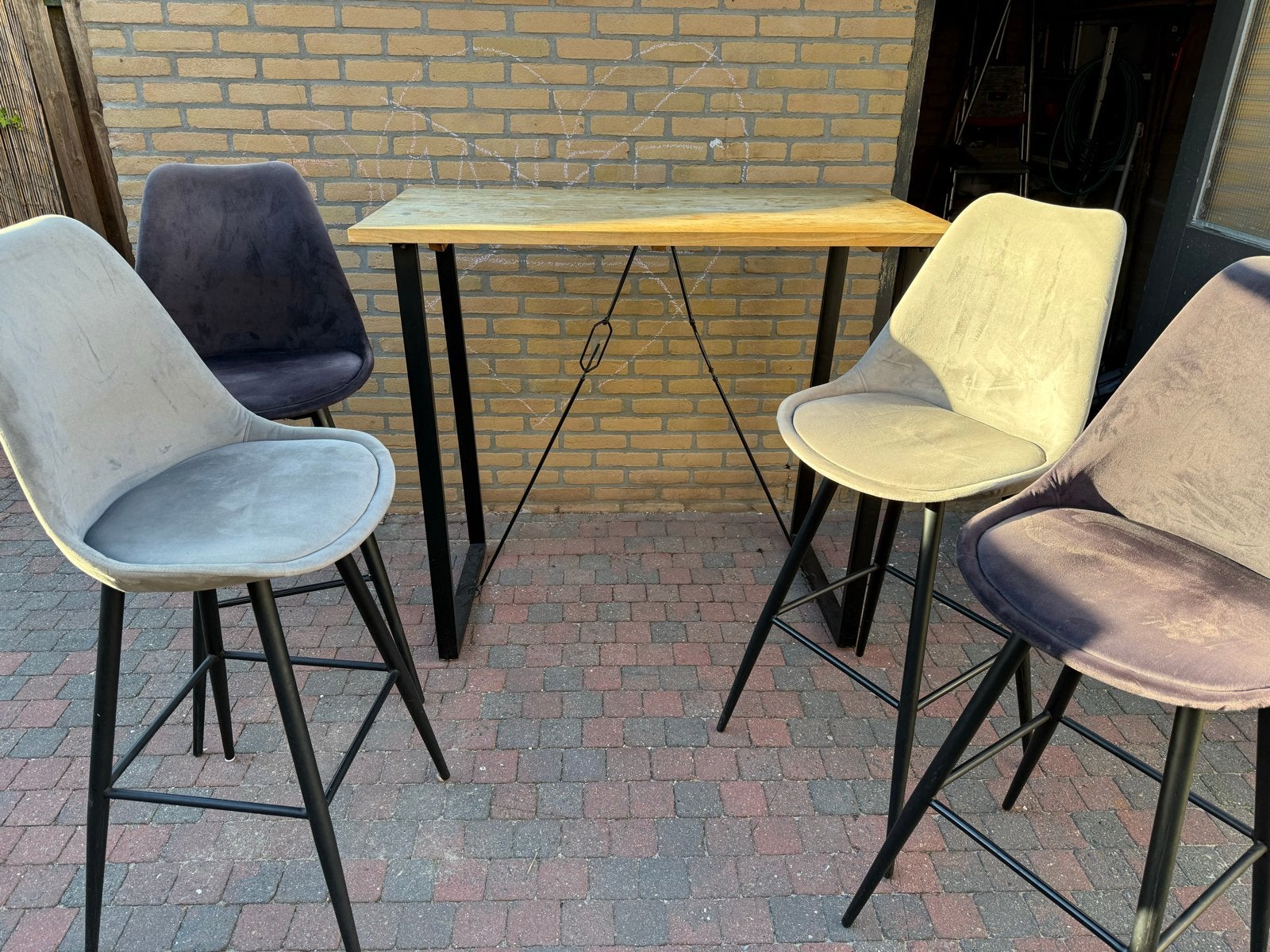 Bartafel met 4 nette barkrukken - Mangohout blad, Ophalen of Verzenden, Gebruikt